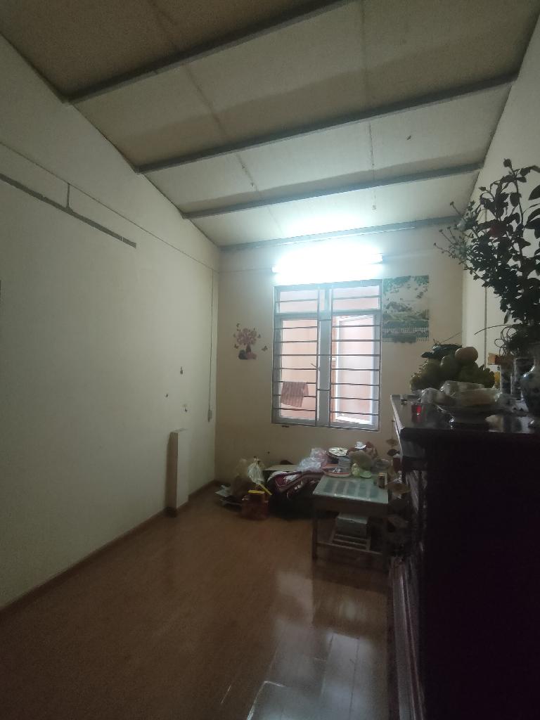 Bán nhà Khương Trung - diện tích 23,5m2 3 tầng - Lô góc nhà chủ tự xây cũ nhưng chắc chắn - giá 3,8 tỷ