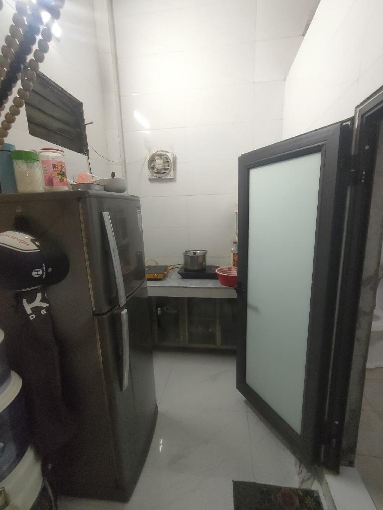 Bán nhà Khương Trung - diện tích 23,5m2 3 tầng - Lô góc nhà chủ tự xây cũ nhưng chắc chắn - giá 3,8 tỷ