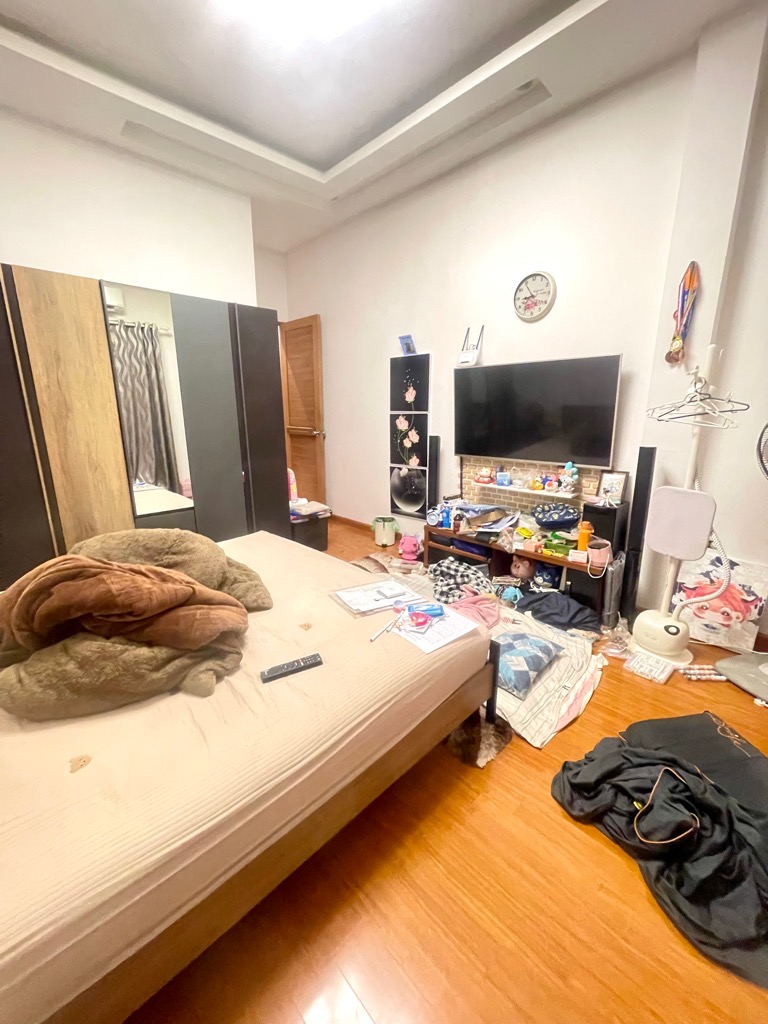 Bán nhà Hoàng Mai - diện tích 106m2 3 tầng - Ngõ to ô tô - giá 15,9 tỷ