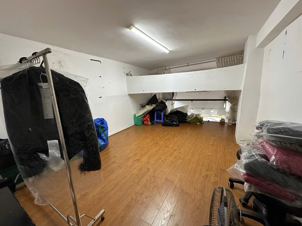 Bán nhà Trần Xuân Soạn - diện tích 24m2 1 tầng - Kinh doanh sầm uất - giá 3,5 tỷ