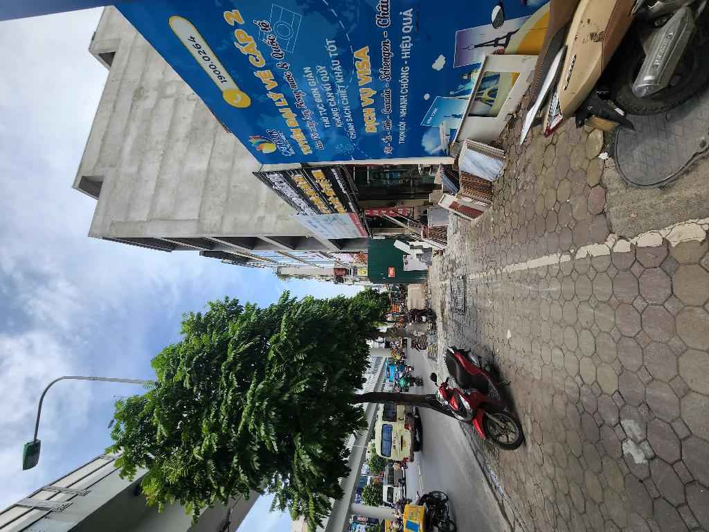 Bán nhà Trường Chinh - diện tích 77m2 1 tầng - Mặt phố - giá 23,5 tỷ