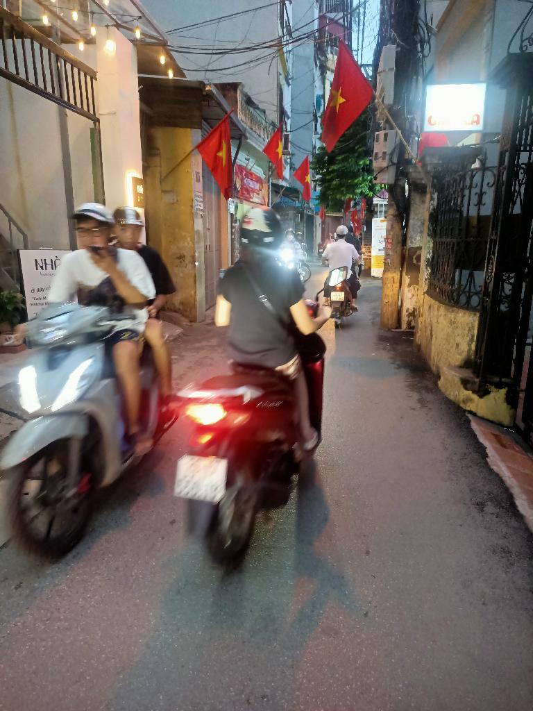 Bán nhà Bùi Xương Trạch - diện tích 36m2 5 tầng - Lô góc - giá 10,5 tỷ