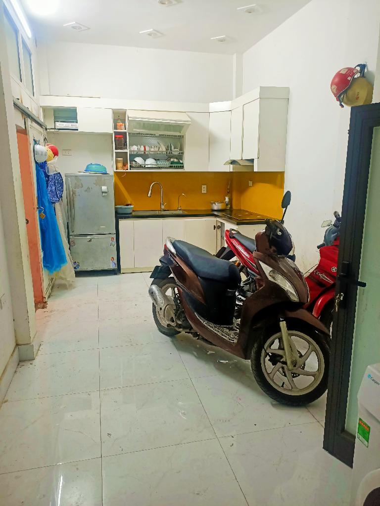 Bán nhà Bùi Xương Trạch - diện tích 36m2 5 tầng - Lô góc - giá 10,5 tỷ