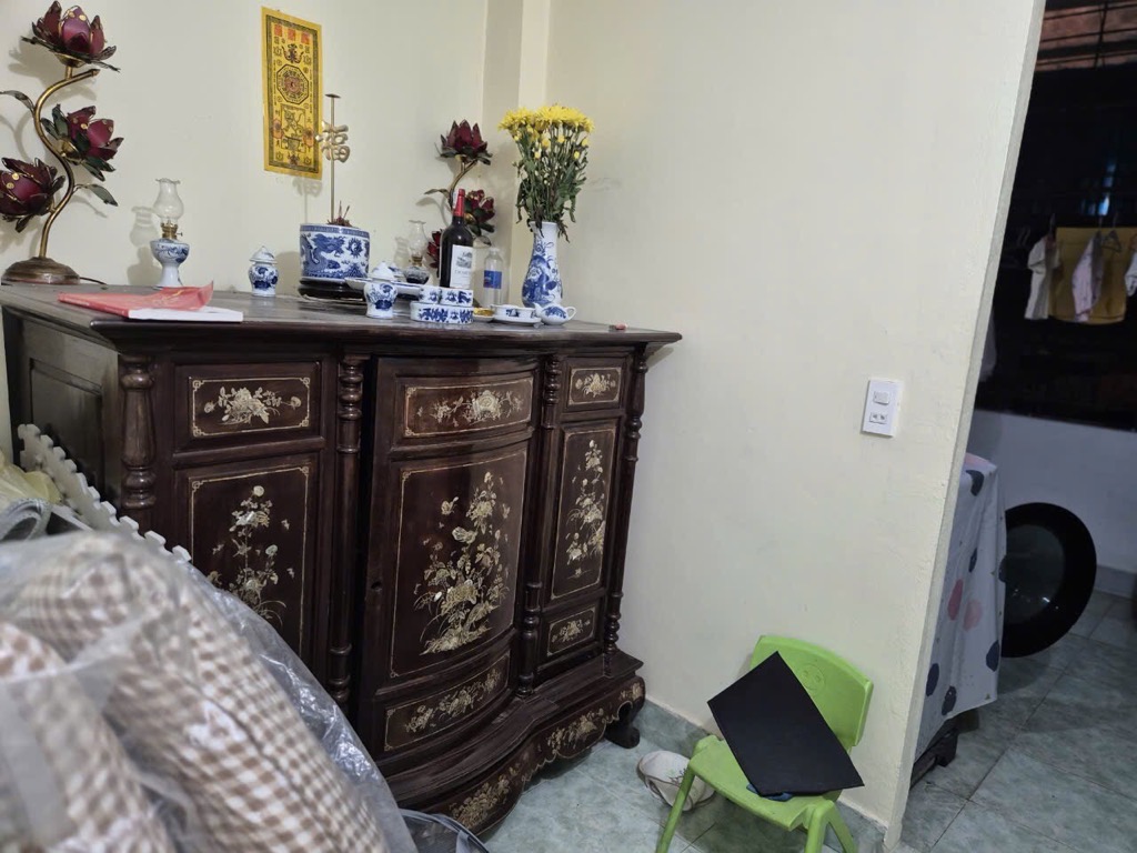 Bán nhà Giáp Bát - diện tích 49m2 4 tầng - Mặt phố kinh doanh đỉnh - giá 14 tỷ