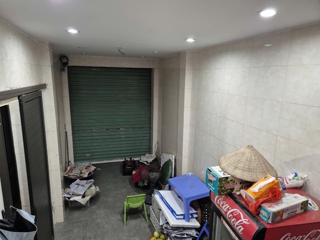 Bán nhà Giáp Bát - diện tích 49m2 4 tầng - Mặt phố kinh doanh đỉnh - giá 14 tỷ