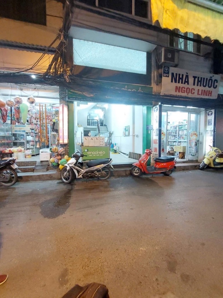 Bán nhà Giáp Bát - diện tích 43m2 6 tầng - Mặt phố kinh doanh đỉnh - giá 17 tỷ