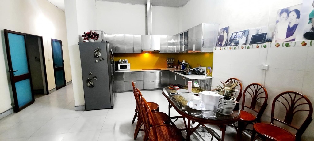 Bán nhà Hoàng Văn Thái - diện tích 140m2 1 tầng - Nhà đẹp hiếm có - giá 14 tỷ