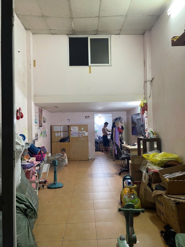 Bán nhà Nguyễn Khoái - diện tích 52.1m2 1 tầng - LÔ GÓC - Ô TÔ VÀO NHÀ - giá 3.75 tỷ