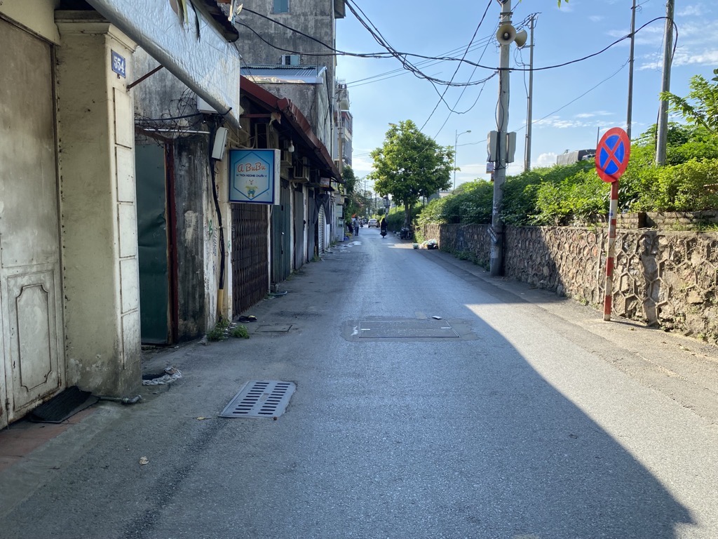 Bán nhà Nguyễn Khoái - diện tích 52.1m2 1 tầng - LÔ GÓC - Ô TÔ VÀO NHÀ - giá 3.75 tỷ