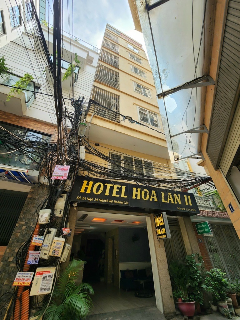 Bán nhà Hoàng Cầu - diện tích 57m2 8 tầng - HOTEL 8 TẦNG - THANG MÁY - NGÕ THÔNG Ô TÔ - giá 24,5 tỷ