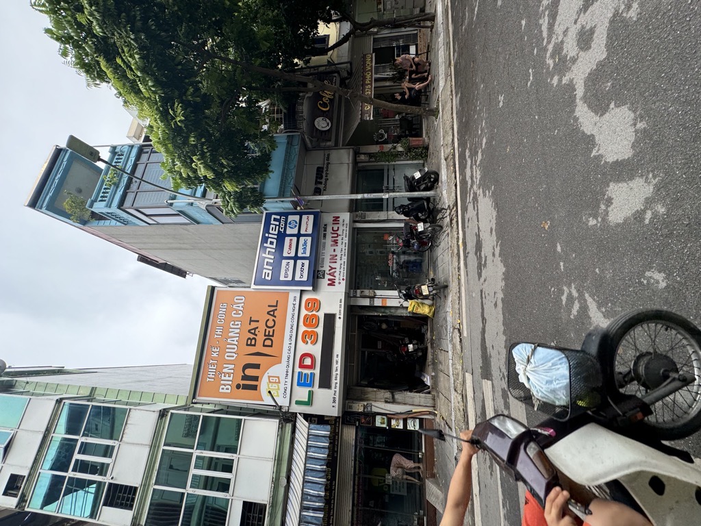 Bán nhà Phố Vọng - diện tích 71.4m2 2 tầng - ô tô tránh đỗ - giá 23,5 tỷ