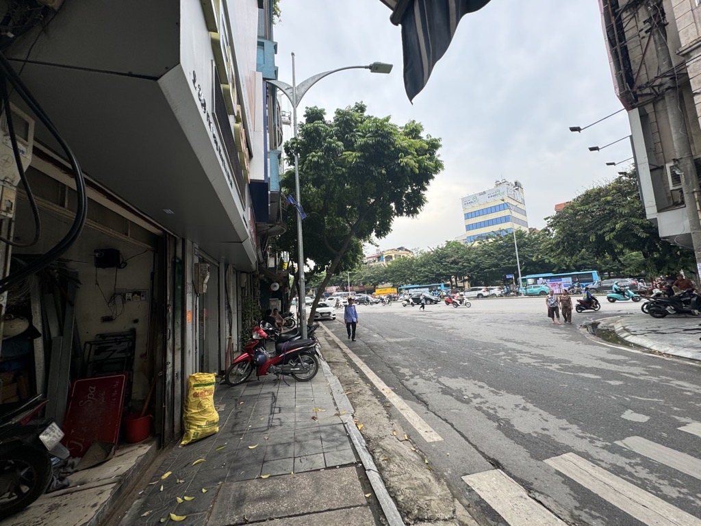 Bán nhà Phố Vọng - diện tích 71.4m2 2 tầng - ô tô tránh đỗ - giá 23,5 tỷ