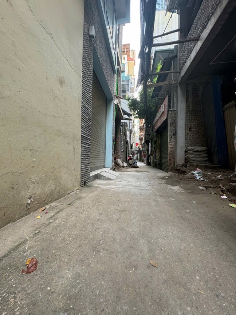 Bán nhà Yên Lãng - diện tích 56m2 2 tầng - Ngõ thông ô tô qua nhà - giá 15,5 tỷ