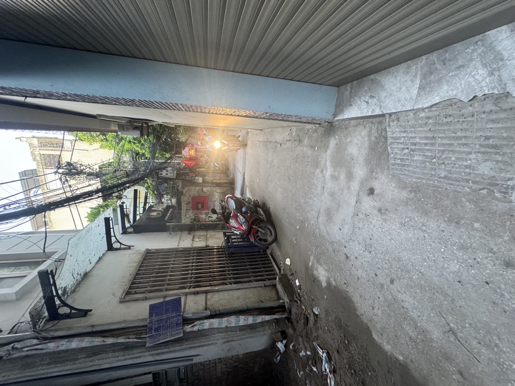 Bán nhà Yên Lãng - diện tích 56m2 2 tầng - Ngõ thông ô tô qua nhà - giá 15,5 tỷ