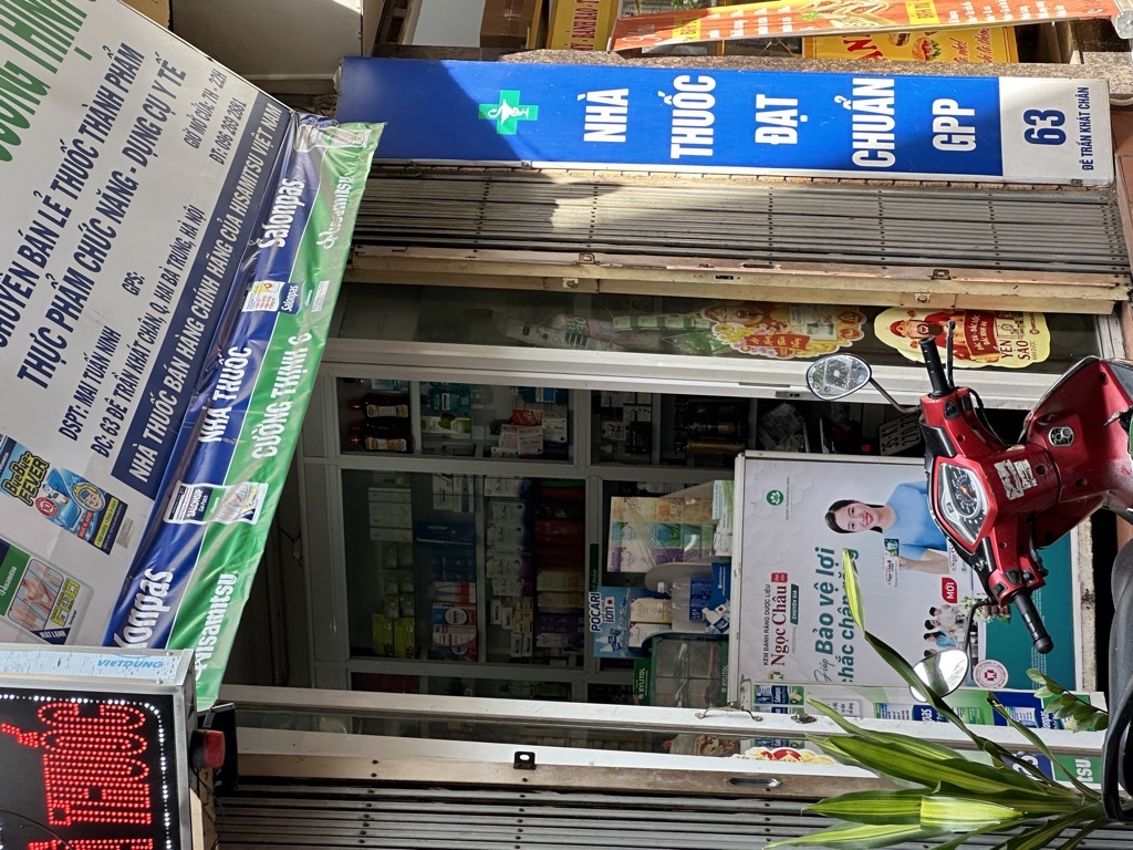 Bán nhà Đê Trần Khát Chân - diện tích 28m2 3 tầng - ô tô vào nhà - giá 12,8 tỷ