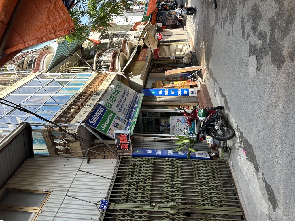 Bán nhà Đê Trần Khát Chân - diện tích 28m2 3 tầng - ô tô vào nhà - giá 12,8 tỷ