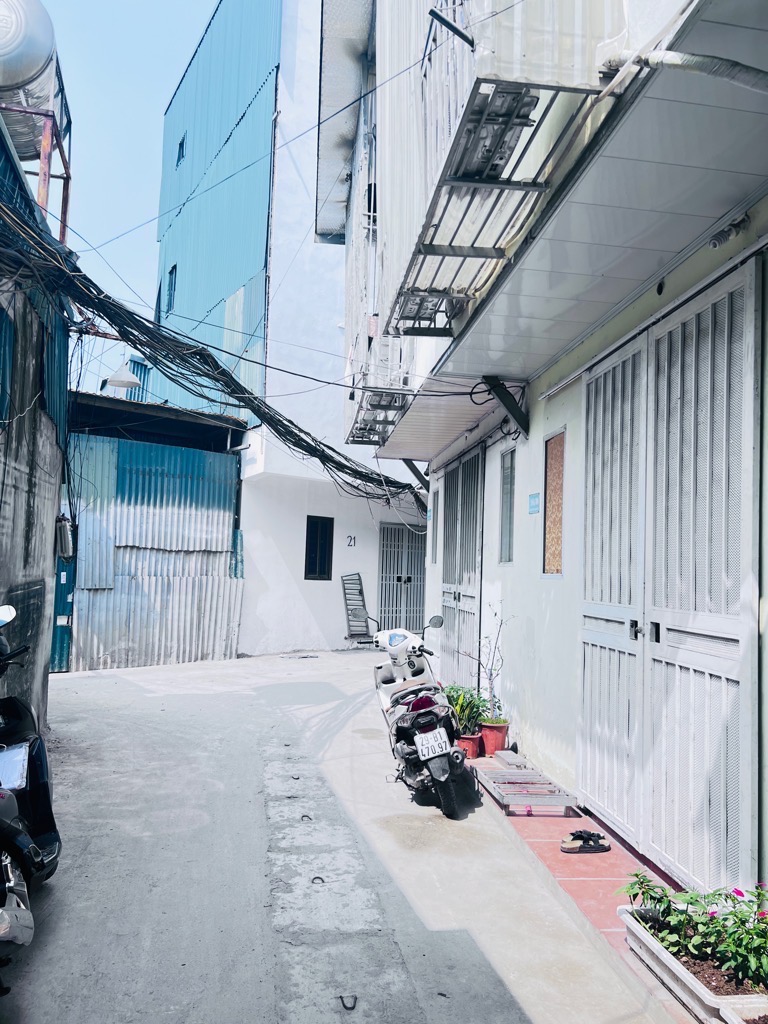 Bán nhà Nguyễn Xiển - diện tích 37,8m2 4 tầng - gần ô tô - giá 3,1 tỷ