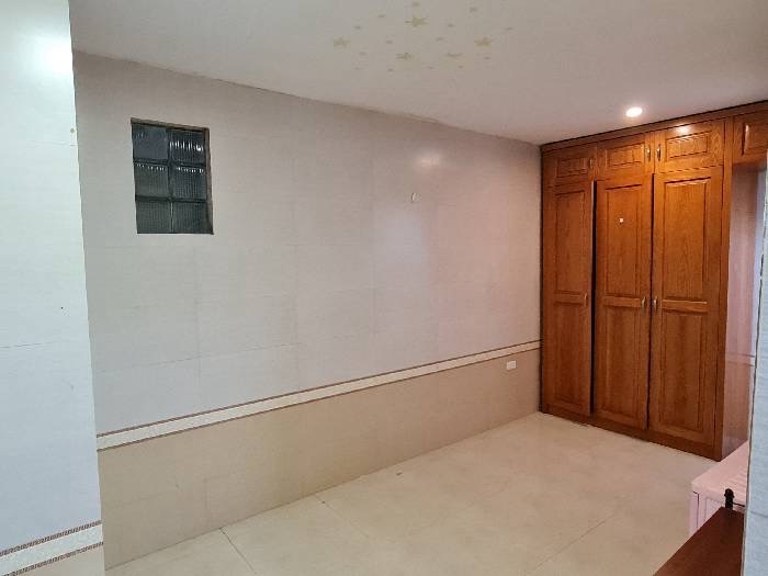 Bán nhà Giải Phóng - diện tích 35m2 3 tầng - Gara ô tô, ngõ thông kinh doanh - giá 4,1 tỷ