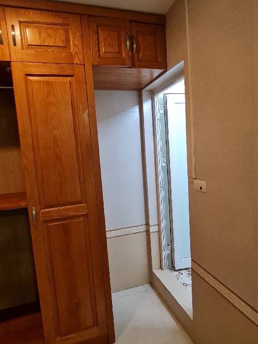 Bán nhà Giải Phóng - diện tích 35m2 3 tầng - Gara ô tô, ngõ thông kinh doanh - giá 4,1 tỷ