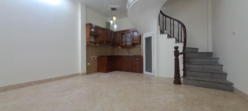 Bán nhà Nam Dư - diện tích 30m2 5 tầng - gần ô tô - giá 7,5 tỷ