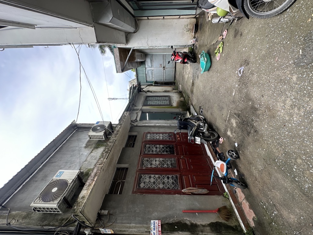 Bán nhà Nguyễn Khoái - diện tích 30m2 1 tầng - Ô TÔ ĐỖ CỬA - giá 2,8 tỷ