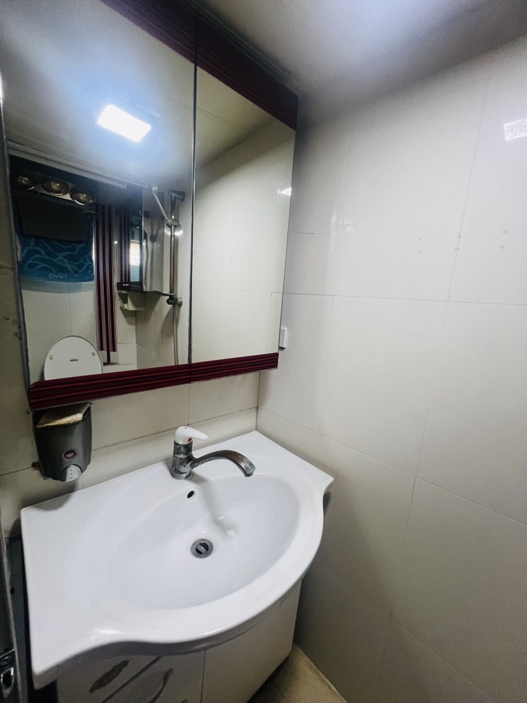 Bán nhà Ngô Sĩ Liên - diện tích 22m2 5 tầng - Mặt phố kinh doanh - giá 10,5 tỷ