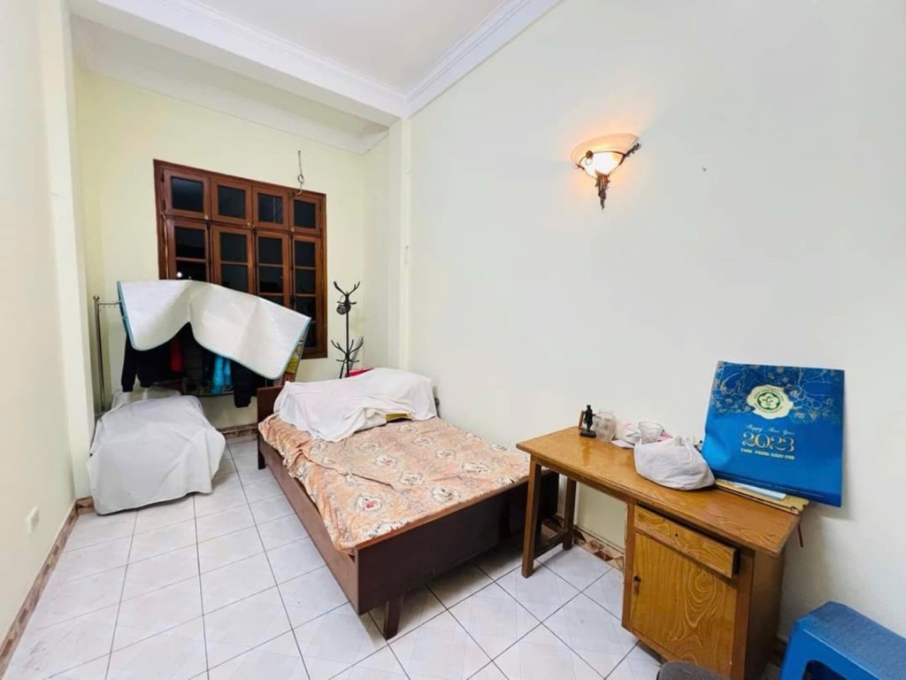 Bán nhà Phương Mai - diện tích 50,6m2 4 tầng - Ô TÔ TRÁNH - giá 20 tỷ