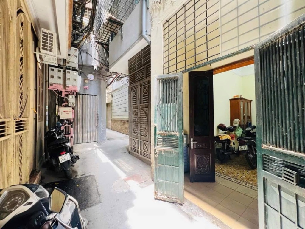 Bán nhà Phương Mai - diện tích 50,6m2 4 tầng - Ô TÔ TRÁNH - giá 20 tỷ