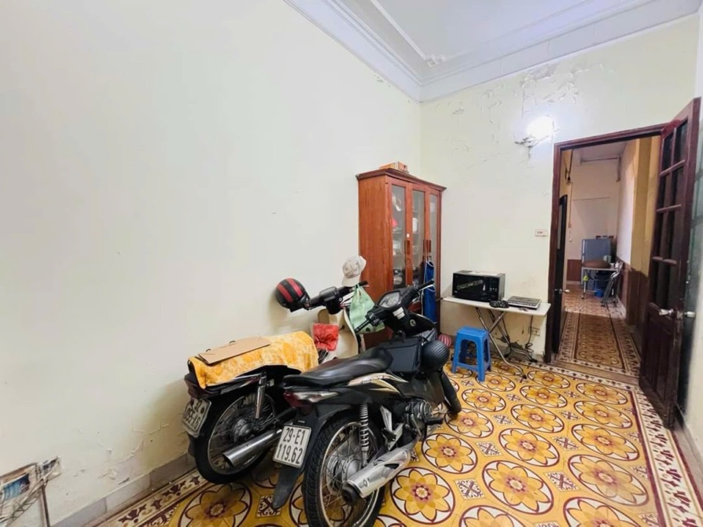 Bán nhà Phương Mai - diện tích 50,6m2 4 tầng - Ô TÔ TRÁNH - giá 20 tỷ