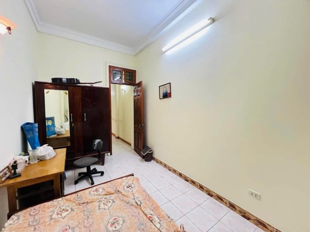 Bán nhà Phương Mai - diện tích 50,6m2 4 tầng - Ô TÔ TRÁNH - giá 20 tỷ