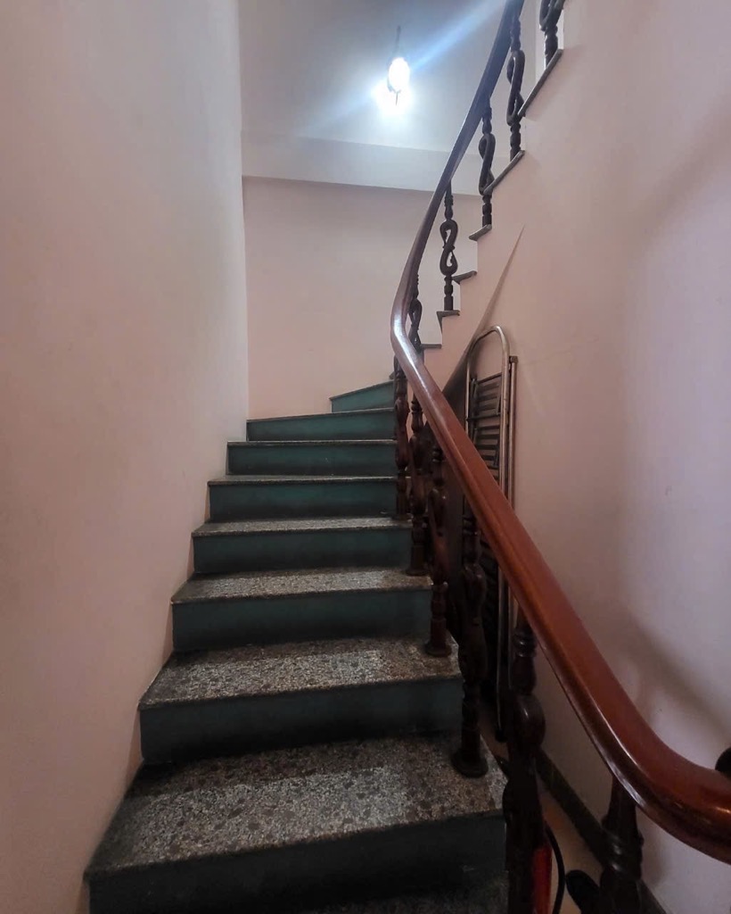 Bán nhà Hoàng Văn Thái - diện tích 65m2 4 tầng - Mặt ngõ ô tô, kinh doanh tốt - giá 21,5 tỷ