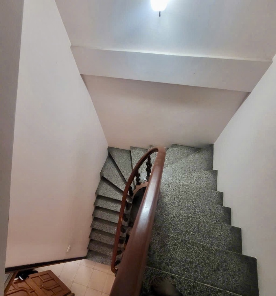 Bán nhà Hoàng Văn Thái - diện tích 65m2 4 tầng - Mặt ngõ ô tô, kinh doanh tốt - giá 21,5 tỷ