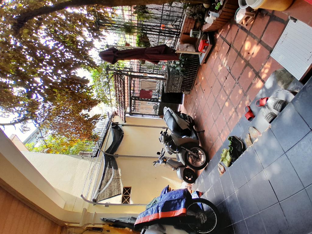 Bán nhà Quan Nhân - diện tích 74.7m2 3 tầng - LÔ GÓC - GẦN HỒ - giá 14,8 tỷ