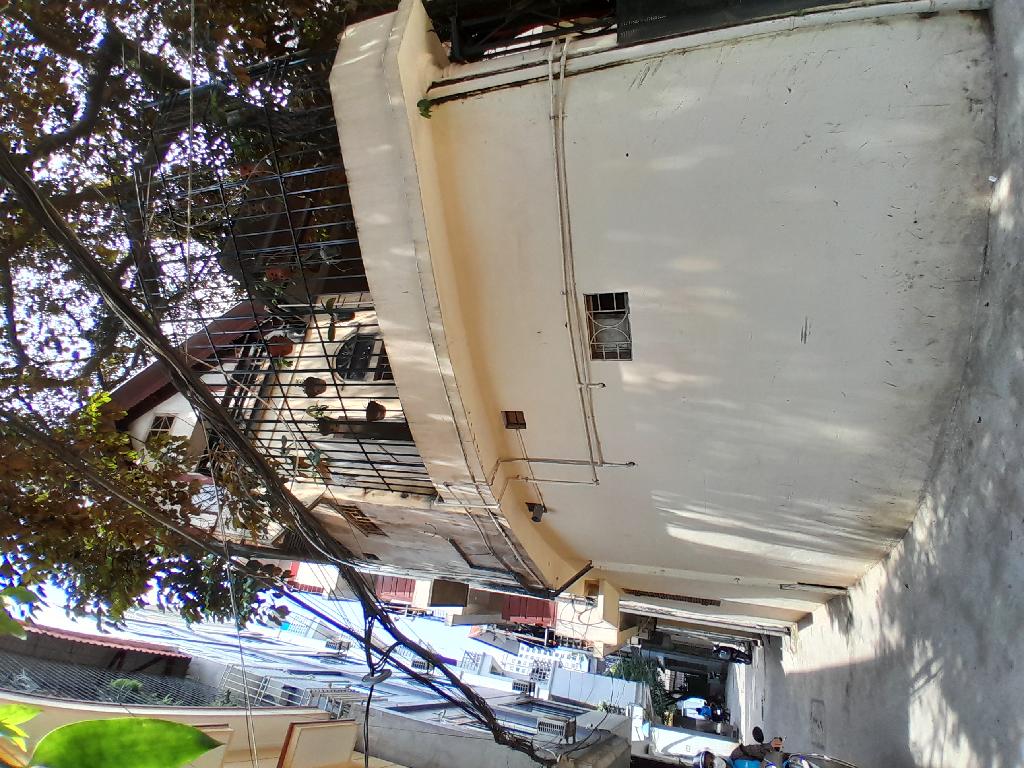 Bán nhà Quan Nhân - diện tích 74.7m2 3 tầng - LÔ GÓC - GẦN HỒ - giá 14,8 tỷ