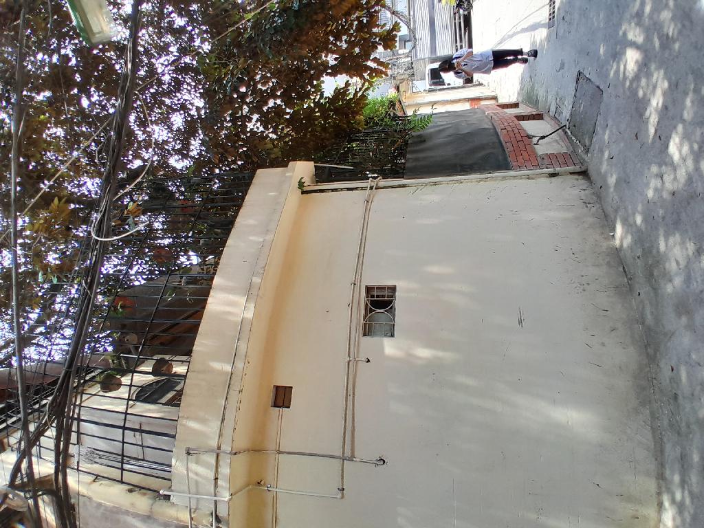 Bán nhà Quan Nhân - diện tích 74.7m2 3 tầng - LÔ GÓC - GẦN HỒ - giá 14,8 tỷ