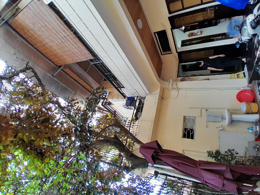 Bán nhà Quan Nhân - diện tích 74.7m2 3 tầng - LÔ GÓC - GẦN HỒ - giá 14,8 tỷ