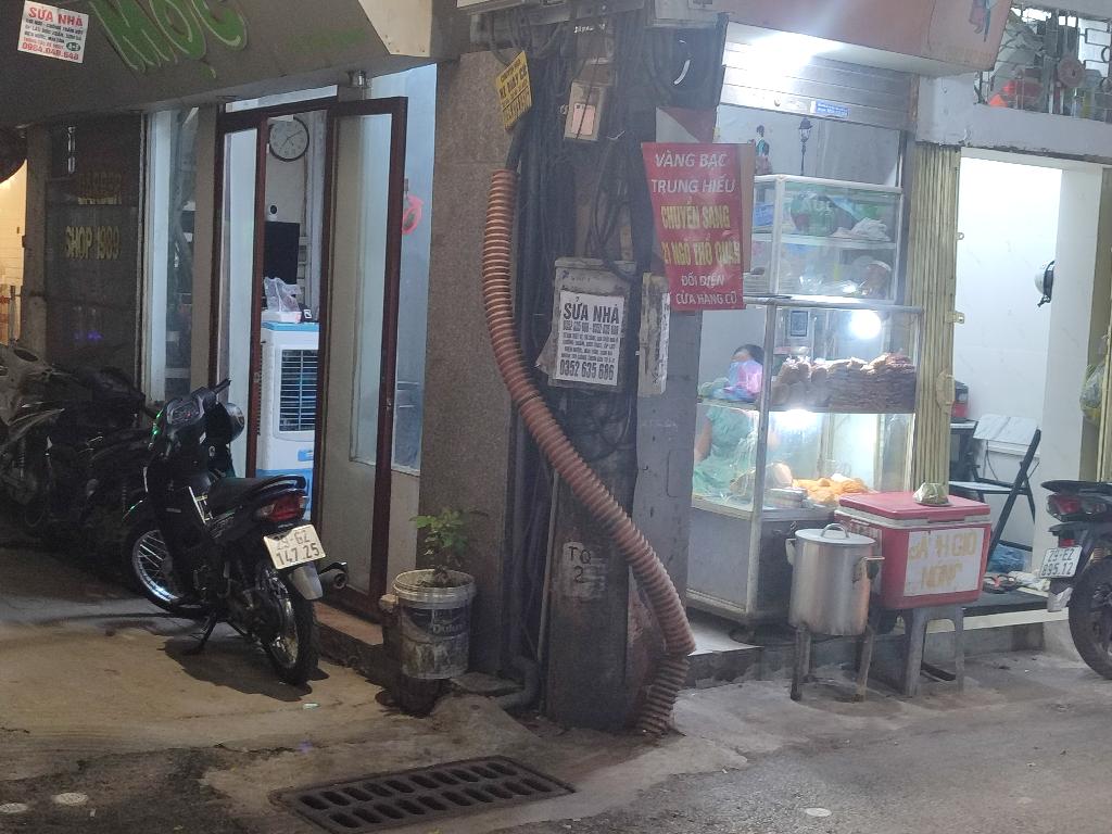 Bán nhà Thổ Quan - diện tích 25m2 5 tầng - Mặt ngõ ô tô kinh doanh lô góc - giá 6,4 tỷ