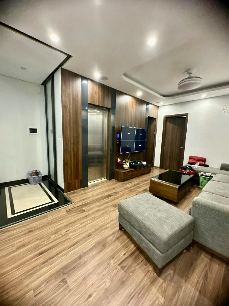 Bán nhà Thịnh Liệt - diện tích 73m2 4 tầng - Ô TÔ TRÁNH - giá 21 tỷ