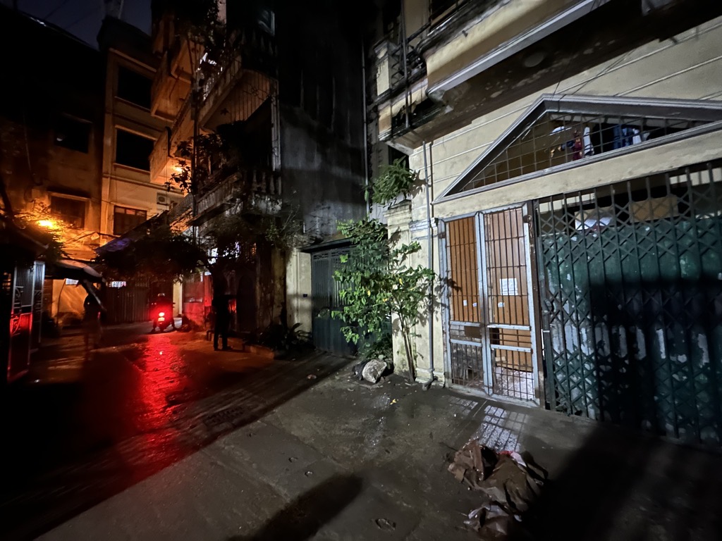 Bán nhà Nguyễn Văn Trỗi - diện tích 54m2 4 tầng - Mặt phố - giá 21,5 tỷ