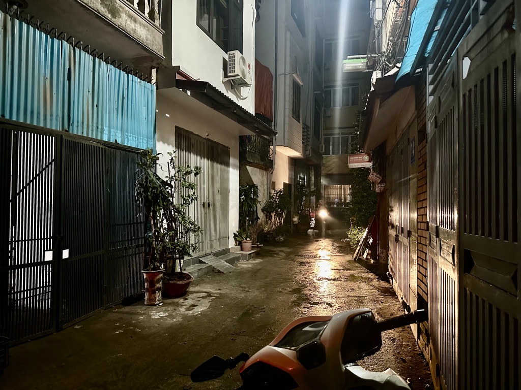 Bán nhà Nguyễn Văn Trỗi - diện tích 54m2 4 tầng - Mặt phố - giá 21,5 tỷ