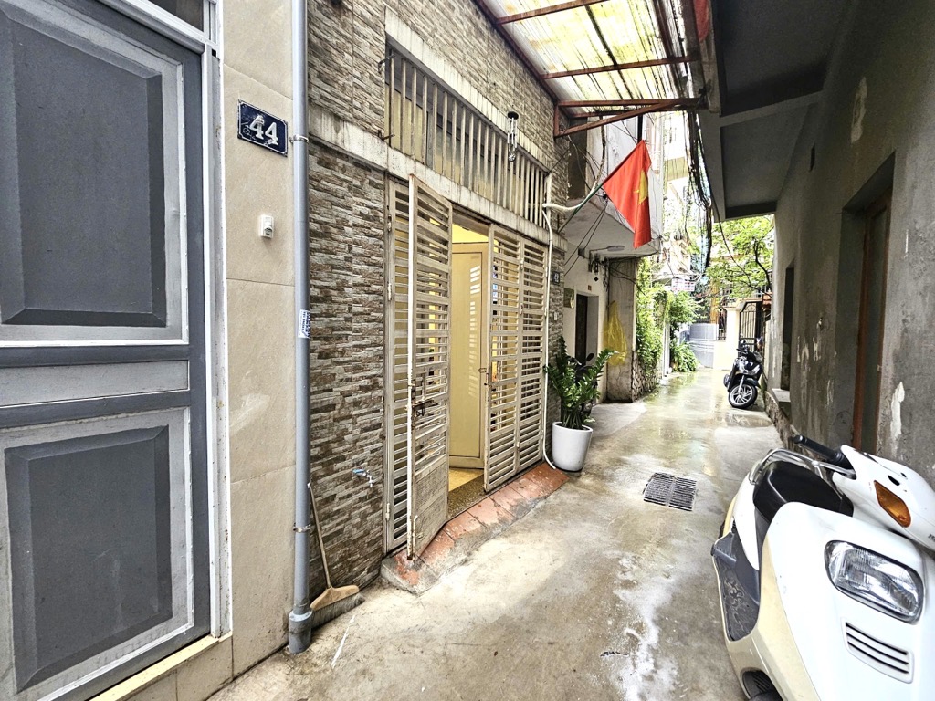 Bán nhà Kim Ngưu - diện tích 48m2 2 tầng - giá 12 tỷ