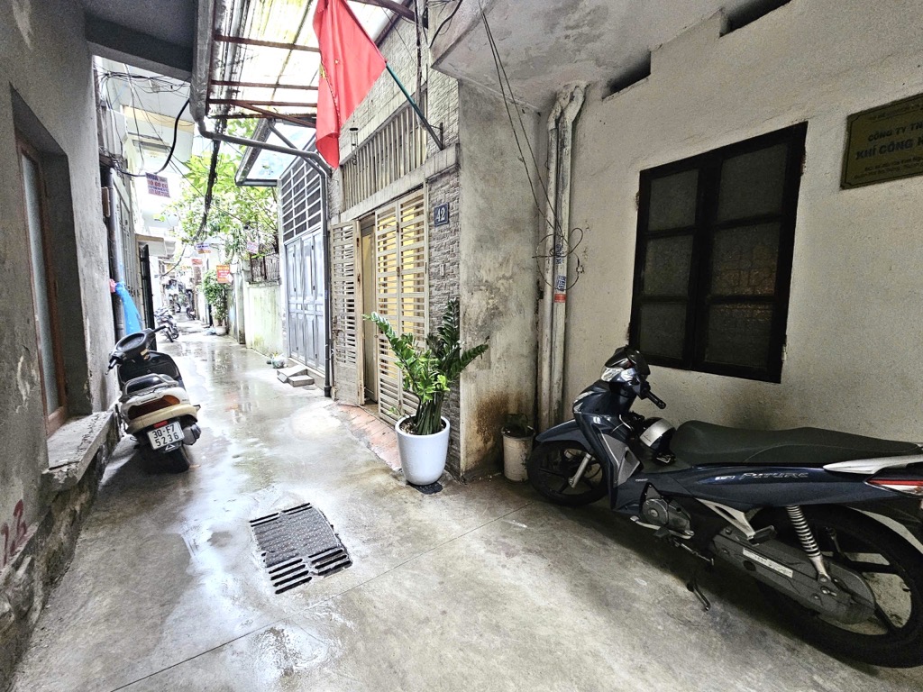 Bán nhà Kim Ngưu - diện tích 48m2 2 tầng - giá 12 tỷ