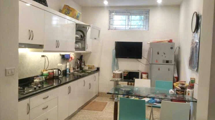 Bán nhà Kim Ngưu - diện tích 48m2 2 tầng - giá 12 tỷ