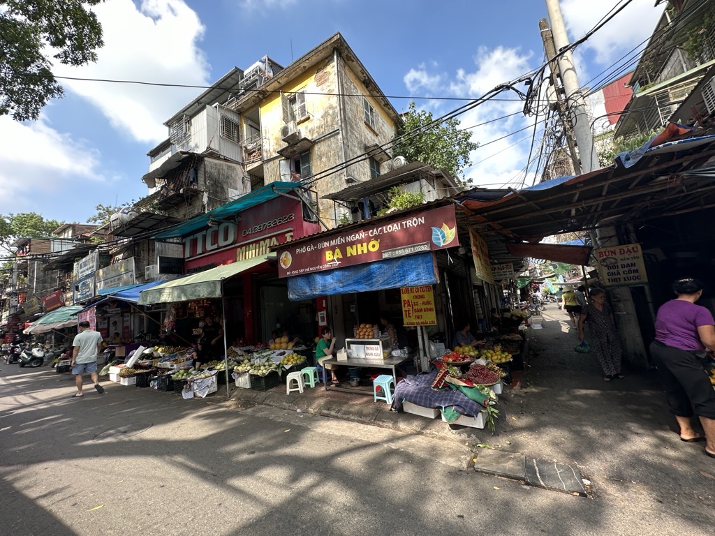 Bán nhà Nguyễn Công Trứ - diện tích 85m2 1 tầng - Lô góc thoáng sáng - giá 10,5 tỷ