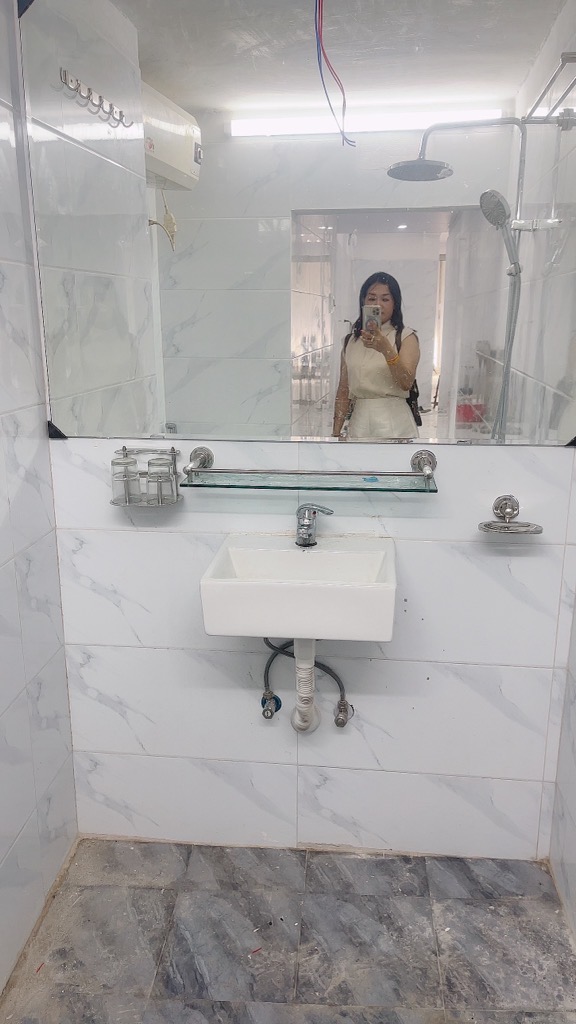 Bán nhà Hào Nam - diện tích 120m2 1 tầng - Ô TÔ ĐỖ - giá 8,5 tỷ