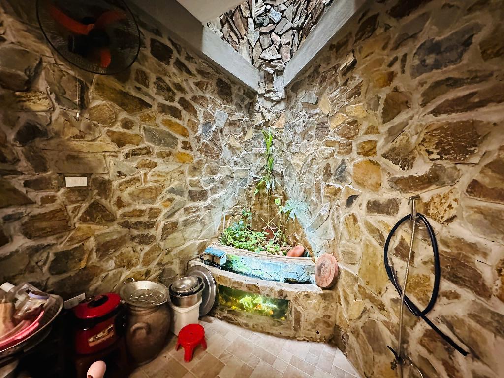 Bán nhà Nguyễn Xiển - diện tích 66.5m2 3 tầng - Ô tô vào nhà - giá 8,5 tỷ