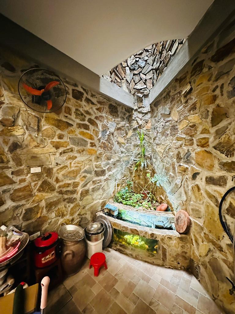 Bán nhà Nguyễn Xiển - diện tích 66.5m2 3 tầng - Ô tô vào nhà - giá 8,5 tỷ