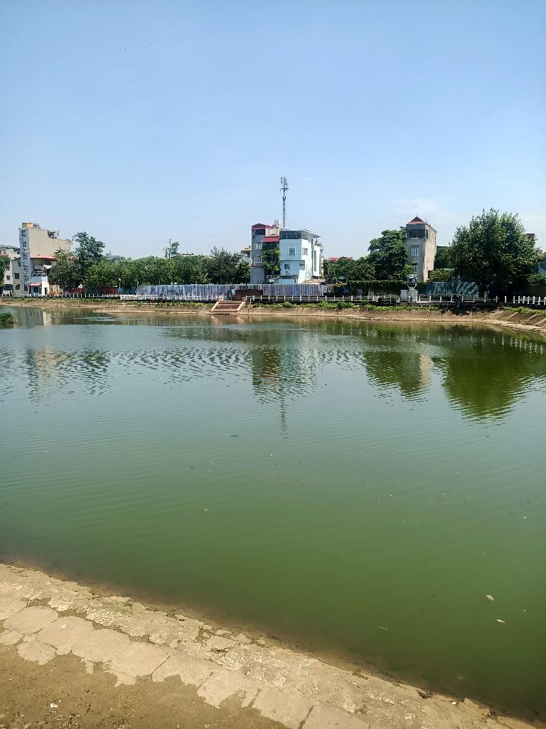 Bán nhà Vũ Tông Phan - diện tích 84m2 1 tầng - mặt hồ Đầm Chuối - giá 5,35 tỷ