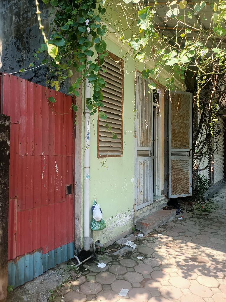 Bán nhà Vũ Tông Phan - diện tích 84m2 1 tầng - mặt hồ Đầm Chuối - giá 5,35 tỷ