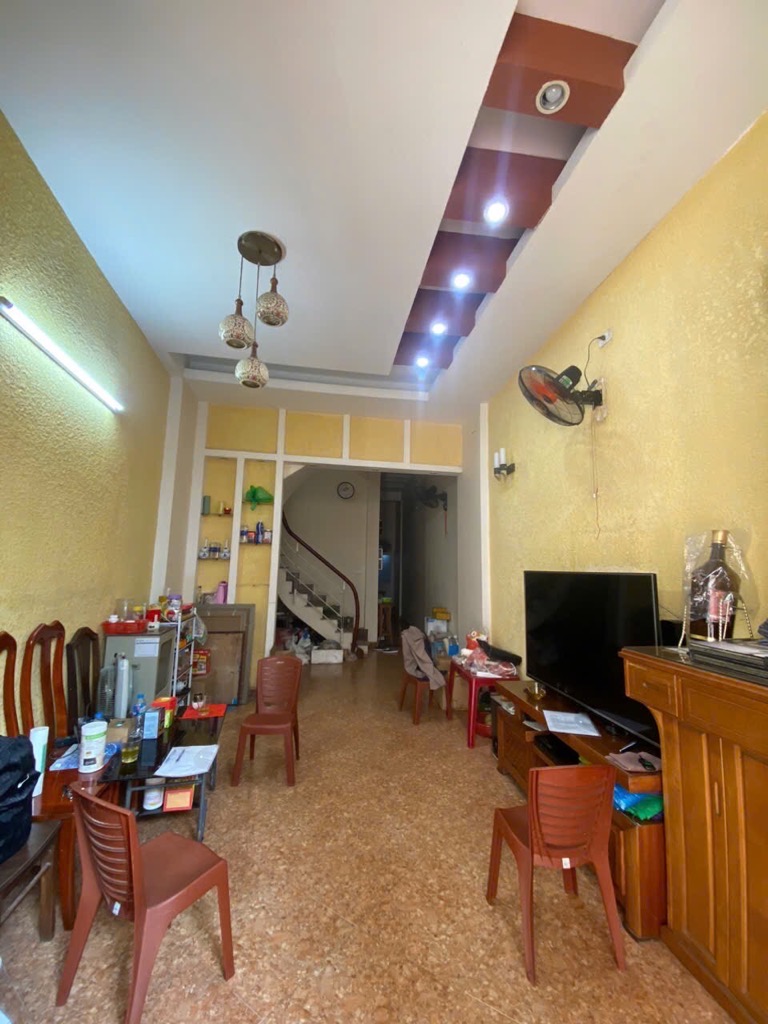 Bán nhà Tây Kết - diện tích 35m2 5 tầng - Ô tô đỗ cửa - giá 10,5 tỷ